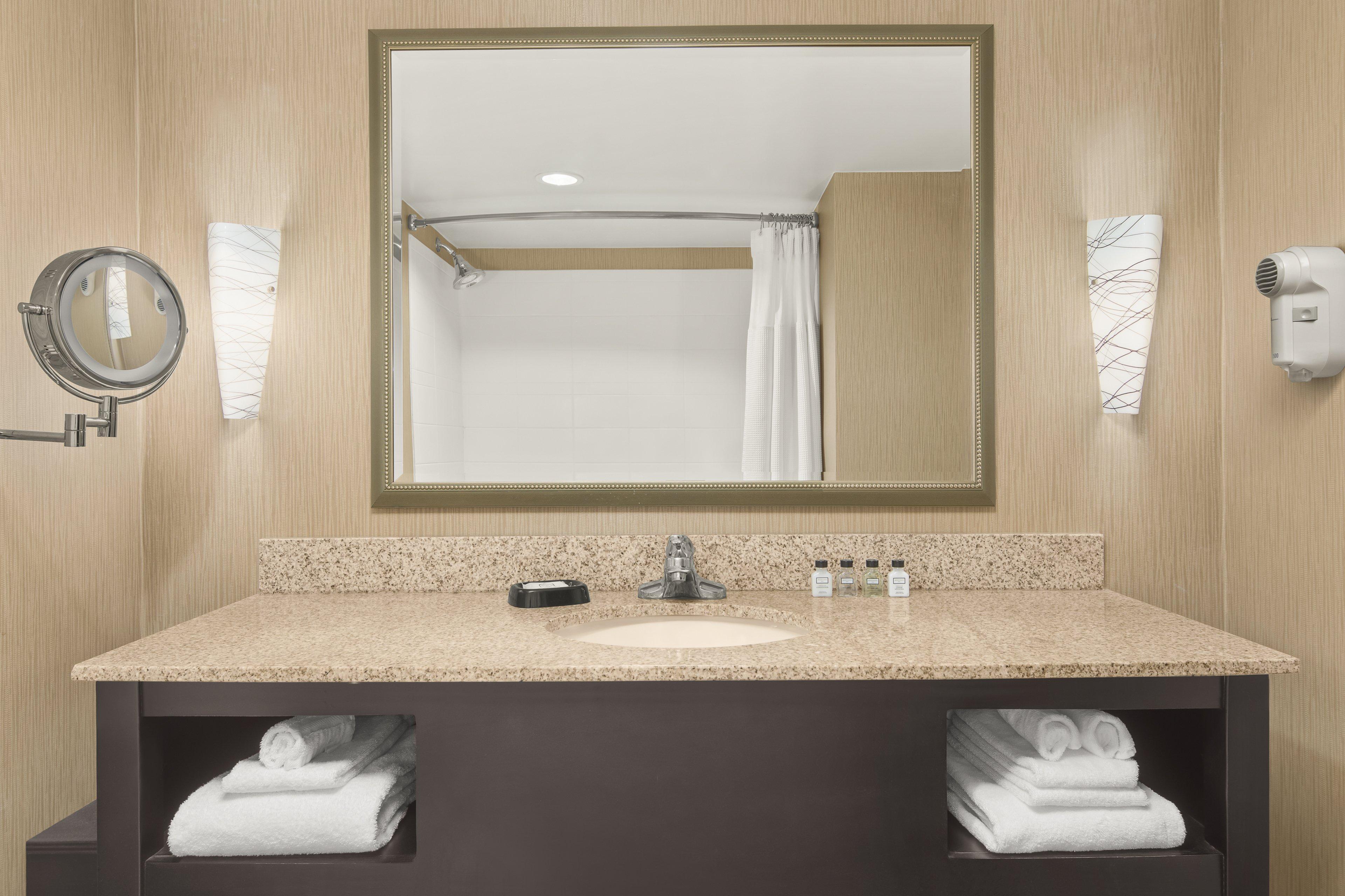 Crowne Plaza Greenville By Ihg Exterior foto
