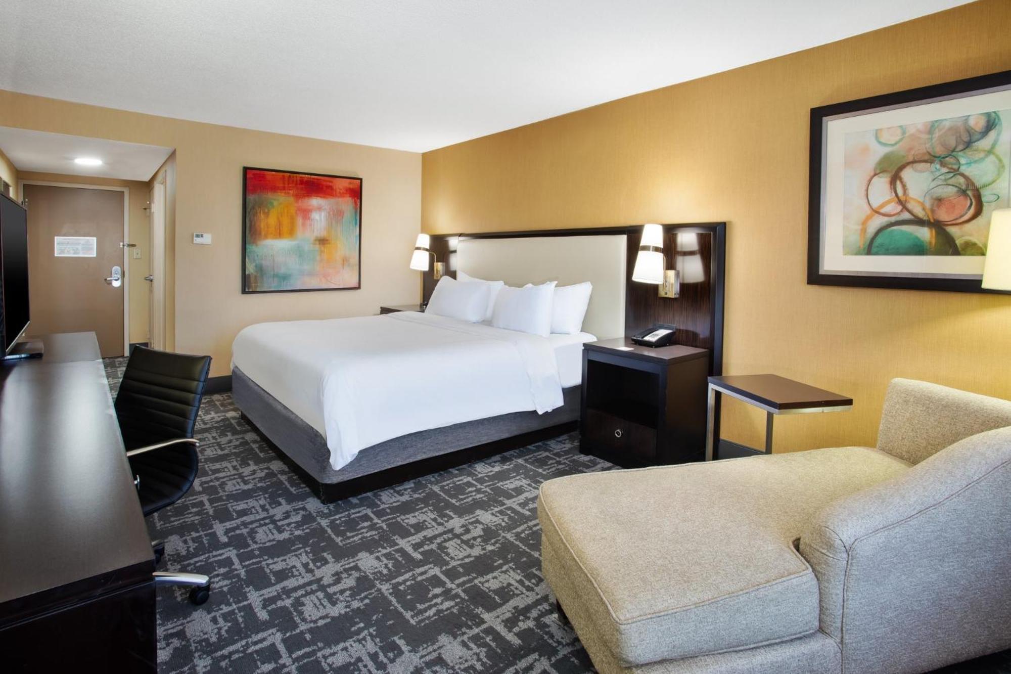 Crowne Plaza Greenville By Ihg Exterior foto