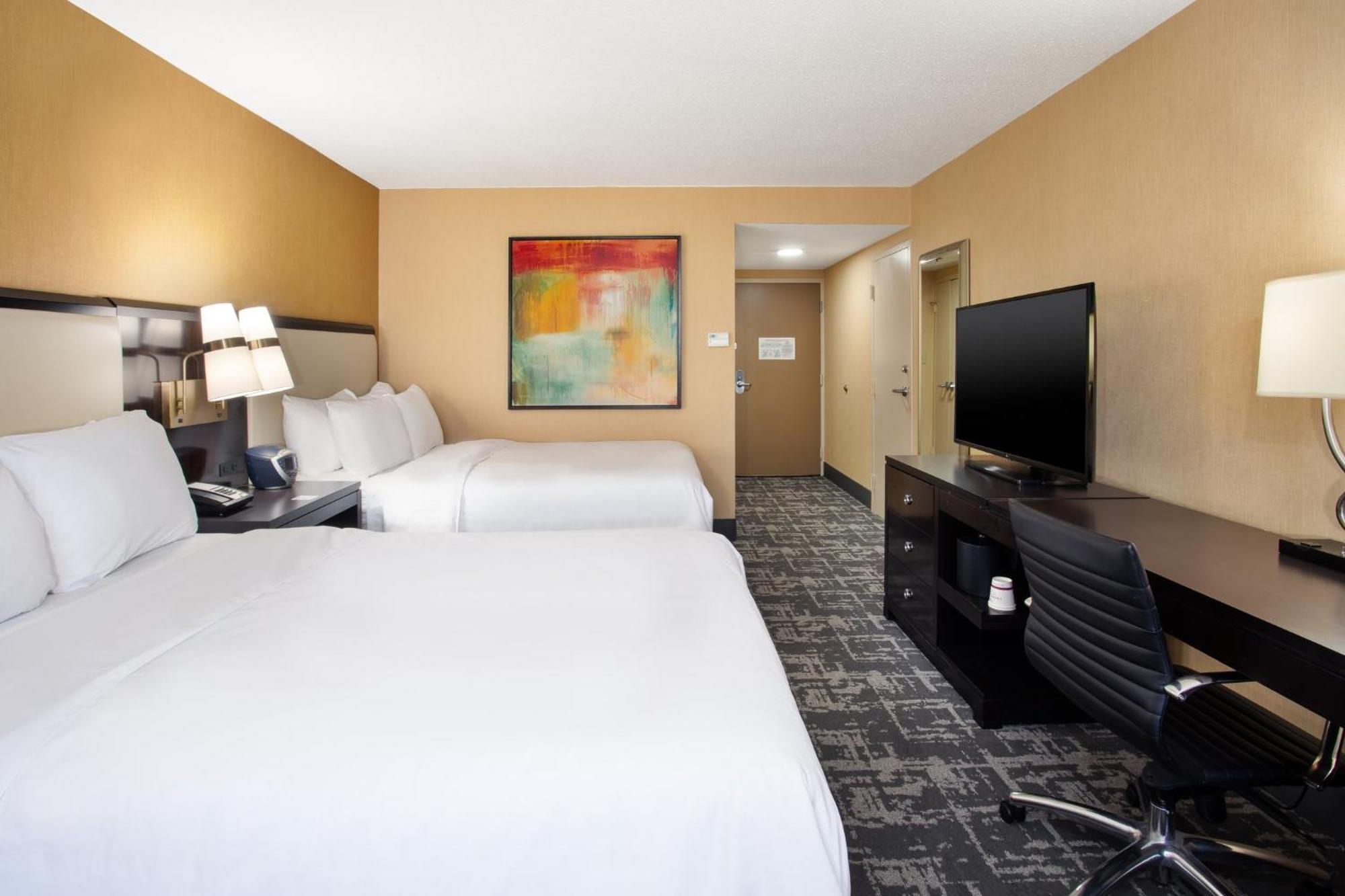 Crowne Plaza Greenville By Ihg Exterior foto
