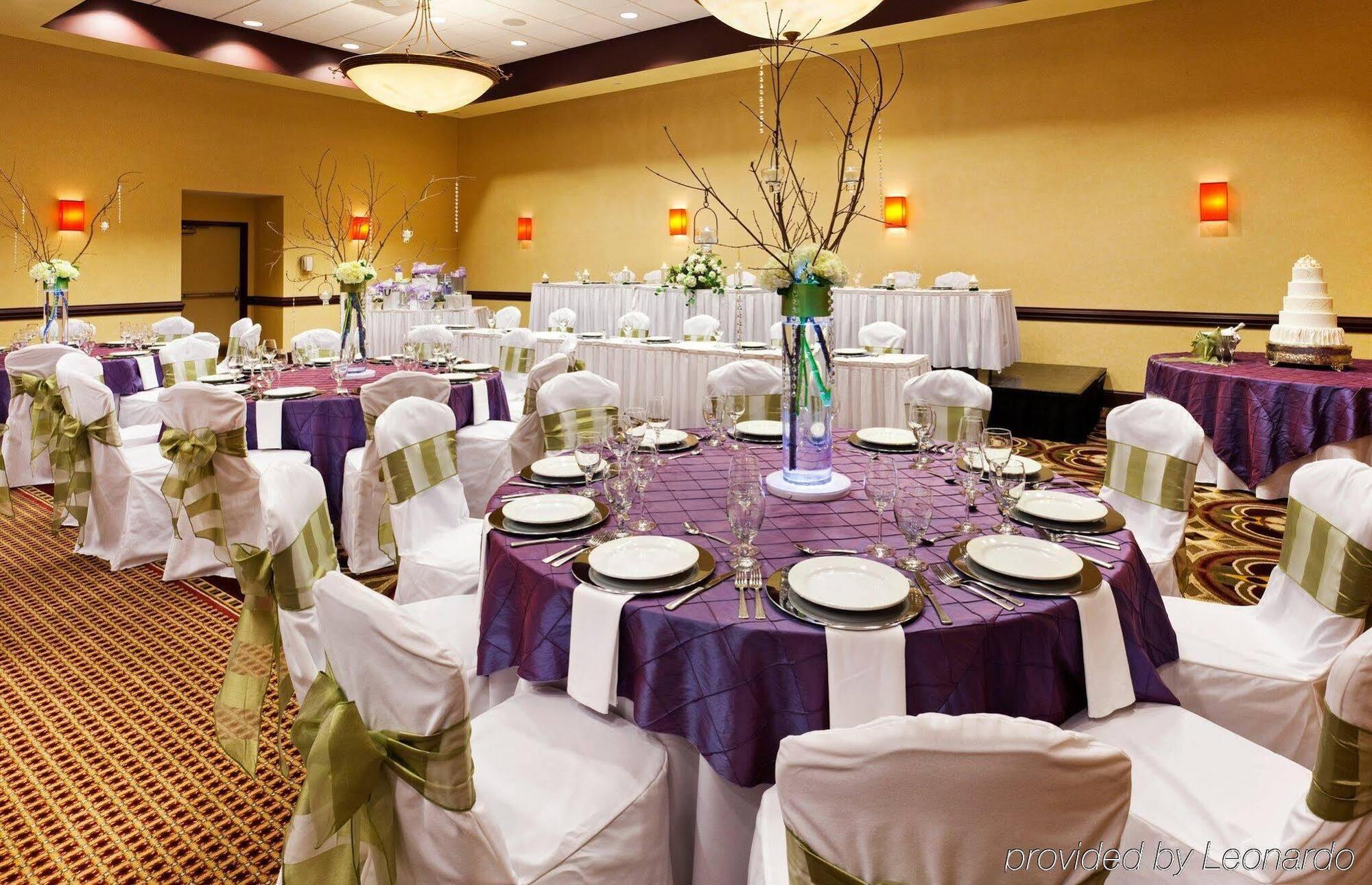 Crowne Plaza Greenville By Ihg Exterior foto